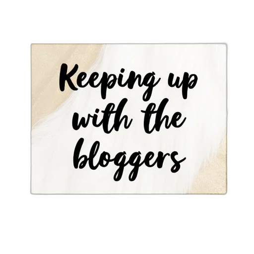 second, image, close-up, text, keeping, bloggers, textured, background transparent PNG cut-out
